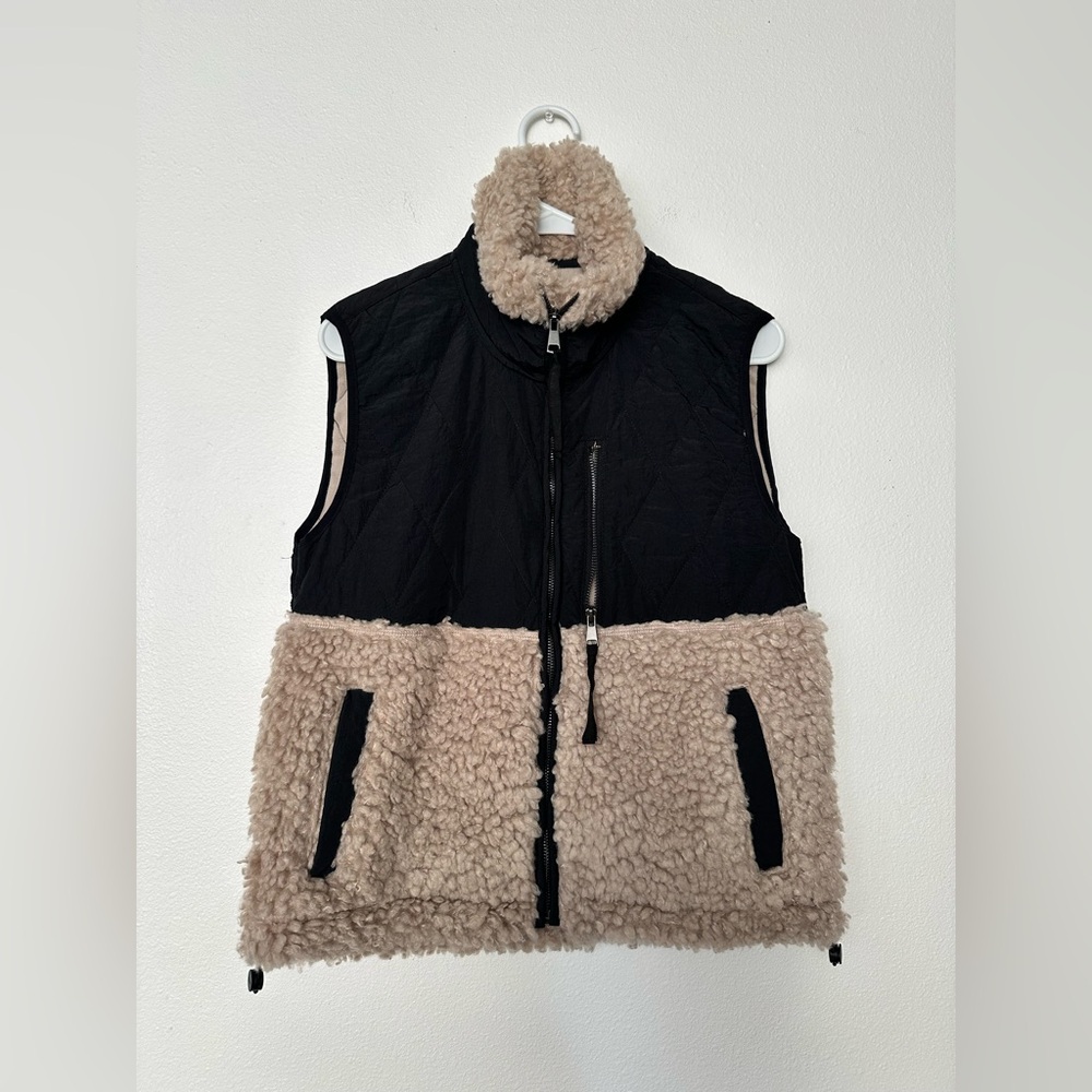 Abercrombie & Fitch vest